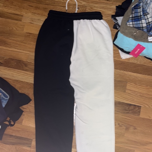 Forever 21 black and white sweatpants! Barley worn and in perfect condition! - Picture 3 of 3